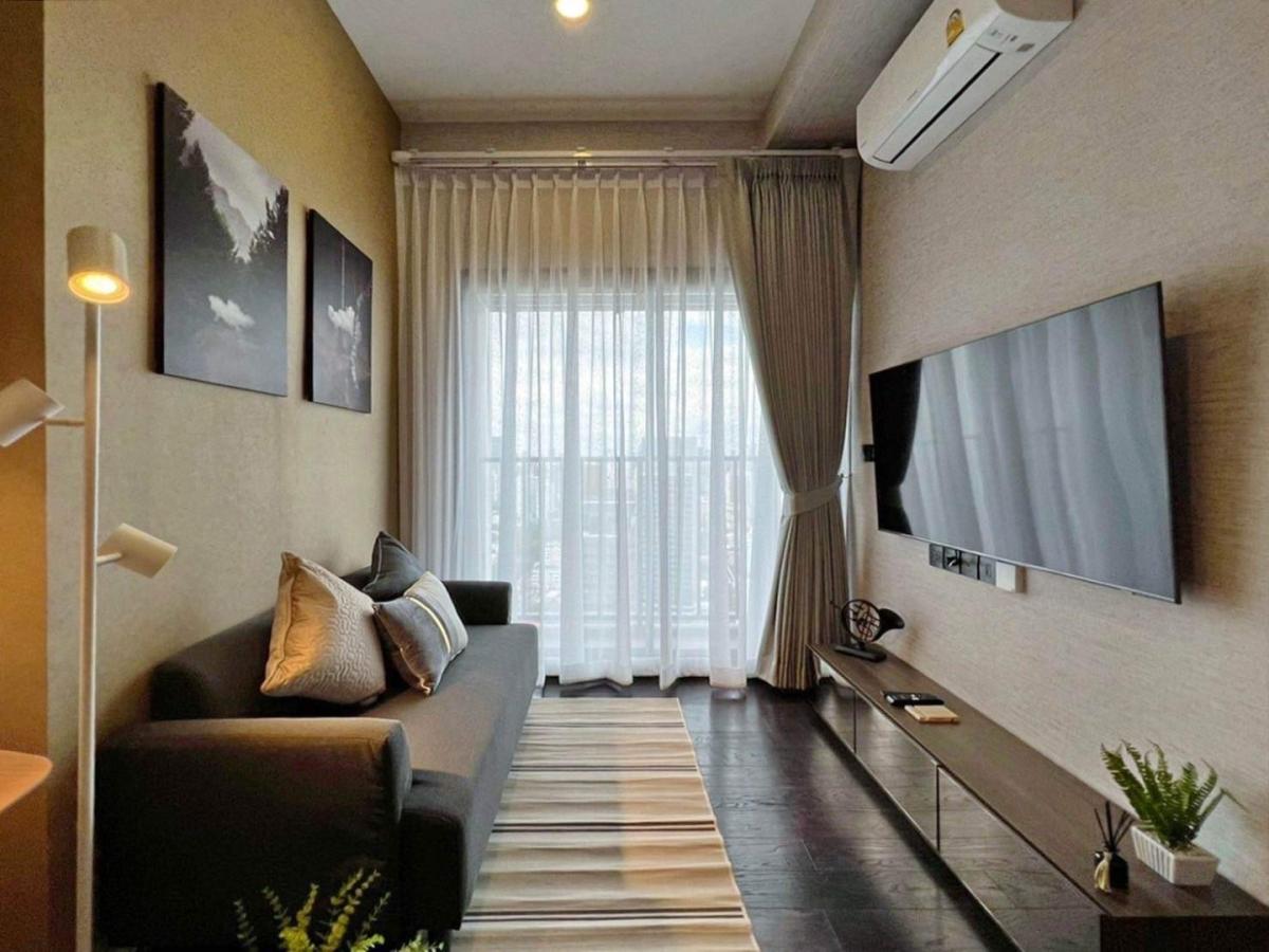 ✨𝐏𝐀𝐑𝐊 𝐎𝐑𝐈𝐆𝐈𝐍 𝐓𝐇𝐎𝐍𝐆𝐋𝐎𝐑✨Luxury Class Condo For rent 🔥Rental Price 35,000 Baht/Month🔥