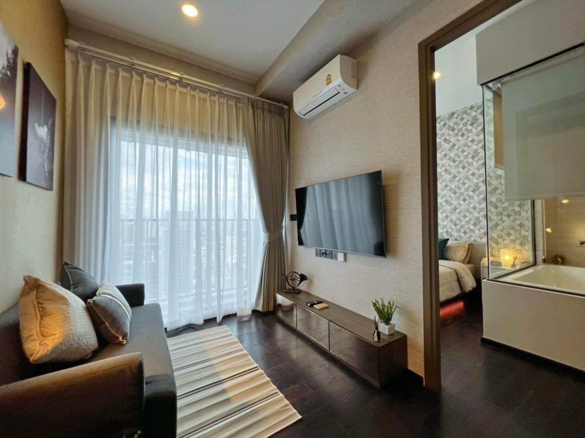 ✨𝐏𝐀𝐑𝐊 𝐎𝐑𝐈𝐆𝐈𝐍 𝐓𝐇𝐎𝐍𝐆𝐋𝐎𝐑✨Luxury Class Condo For rent 🔥Rental Price 35,000 Baht/Month🔥