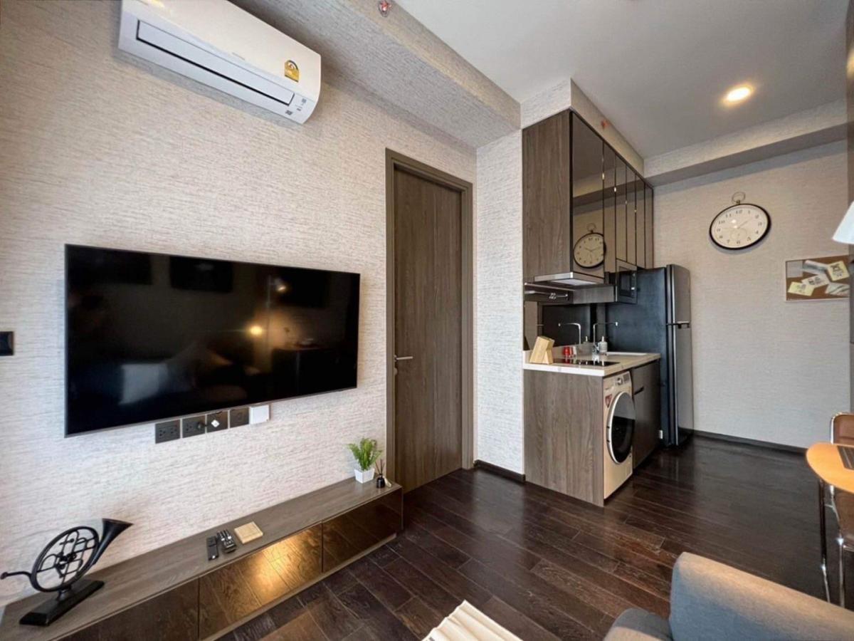 ✨𝐏𝐀𝐑𝐊 𝐎𝐑𝐈𝐆𝐈𝐍 𝐓𝐇𝐎𝐍𝐆𝐋𝐎𝐑✨Luxury Class Condo For rent 🔥Rental Price 35,000 Baht/Month🔥