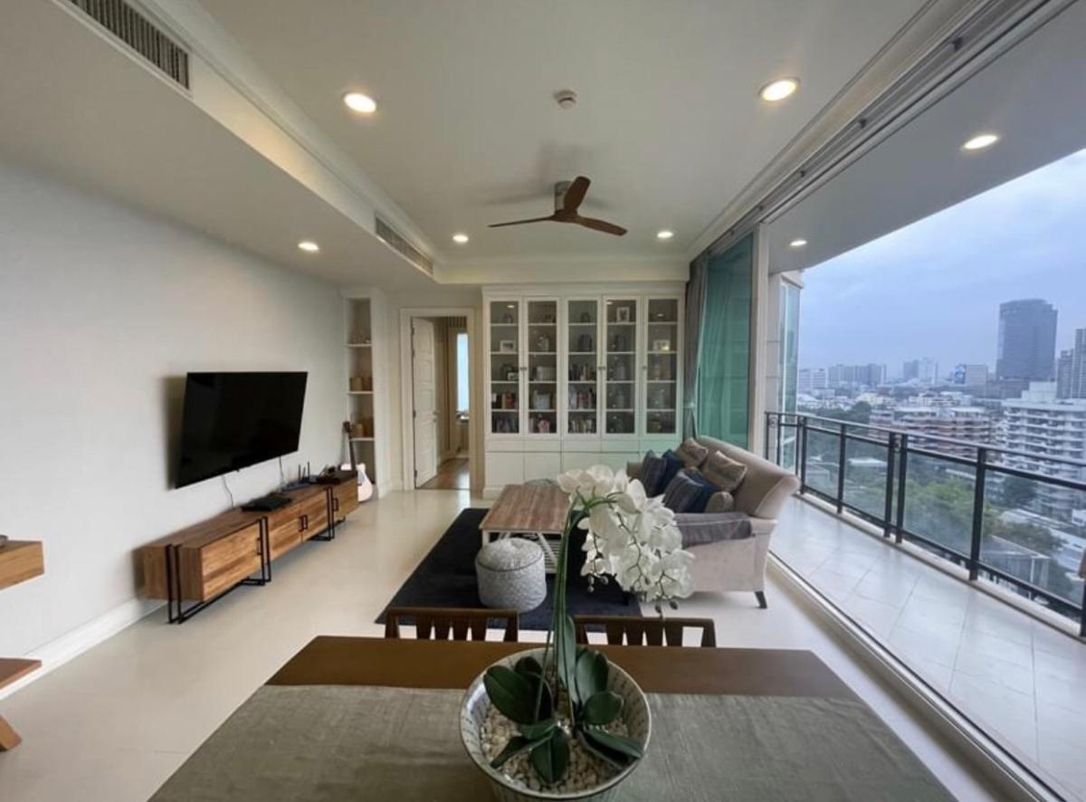 ✨ Luxury Class Condo For rent : Royce Private Residences - Sukhumvit 31 ✨  🔥Rental Price 75,000 Baht/Month🔥 