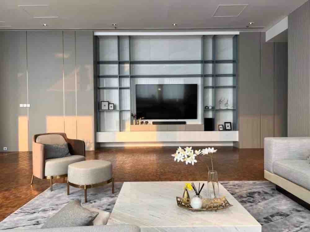 ✨ Ultra Luxury Condo For rent : The Ritz-Carlton Residences Bangkok 🔥4 bedroom Special Rate For Rent 350,000 bath/month🔥