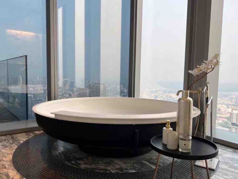 ✨ Ultra Luxury Condo For rent : The Ritz-Carlton Residences Bangkok 🔥4 bedroom Special Rate For Rent 350,000 bath/month🔥