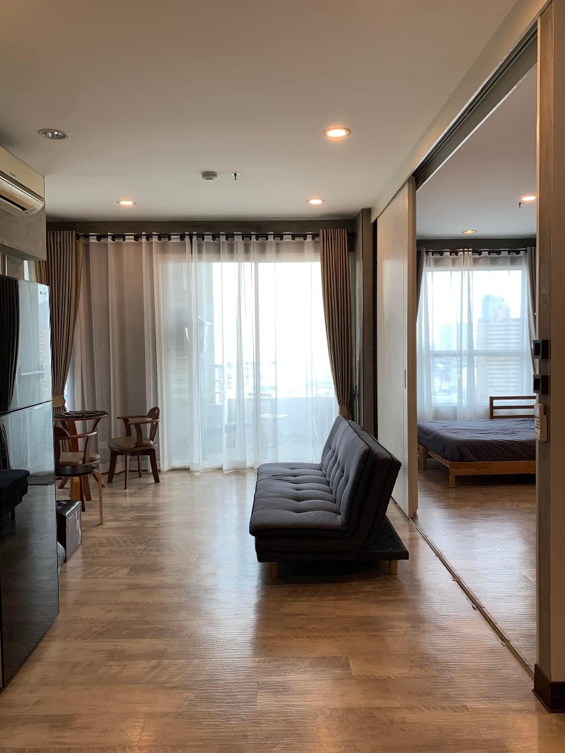 🧡 The LightHouse Sathorn – Chareonnakorn🧡 🔥 ห้องนอน แต่งสวย ราคาเช่าสุดคุ้ม 18,000 บาท/เดือน 🔥