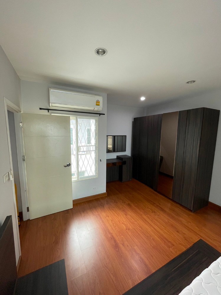 🚀 Townhome ให้เช่า The Exclusive Wongwaen-Ramintra 🔥3 ห้องนอน 4 ห้องน้ำ เพียง 20,000 บาท/เดือน เท่านั้น🔥