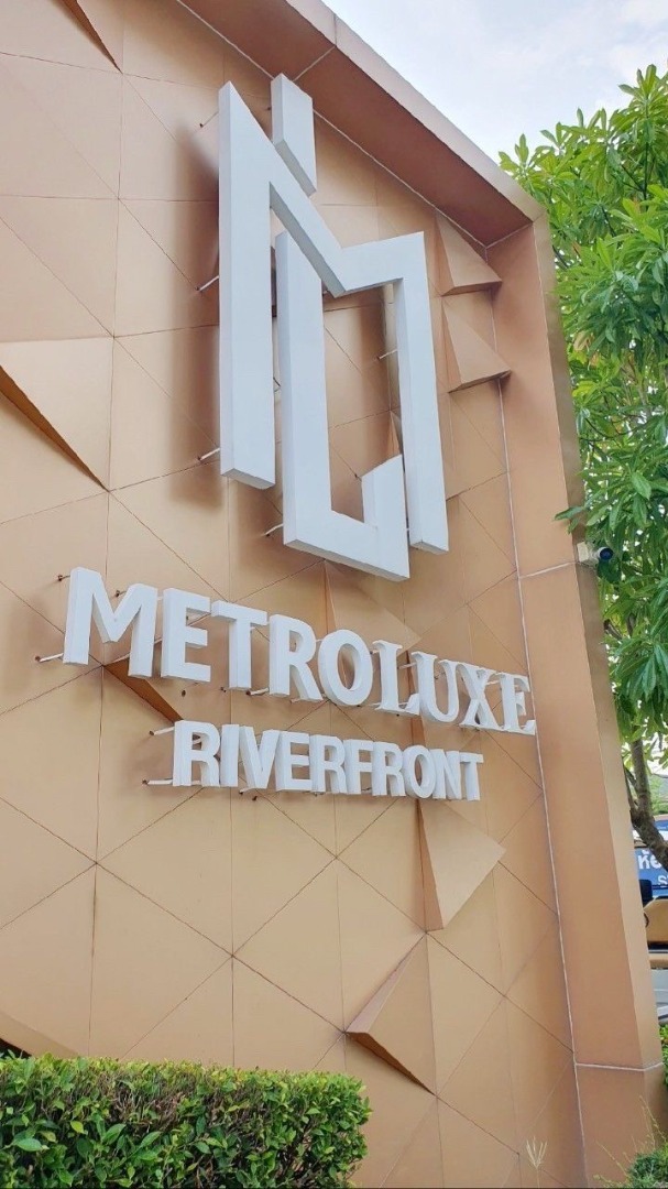 ❄️Metro Luxe Riverfront 🔥 ห้องใหม่ แต่งครบพร้อมอยู่ เพียง 9,000 บาท/เดือน เท่านั้น🔥