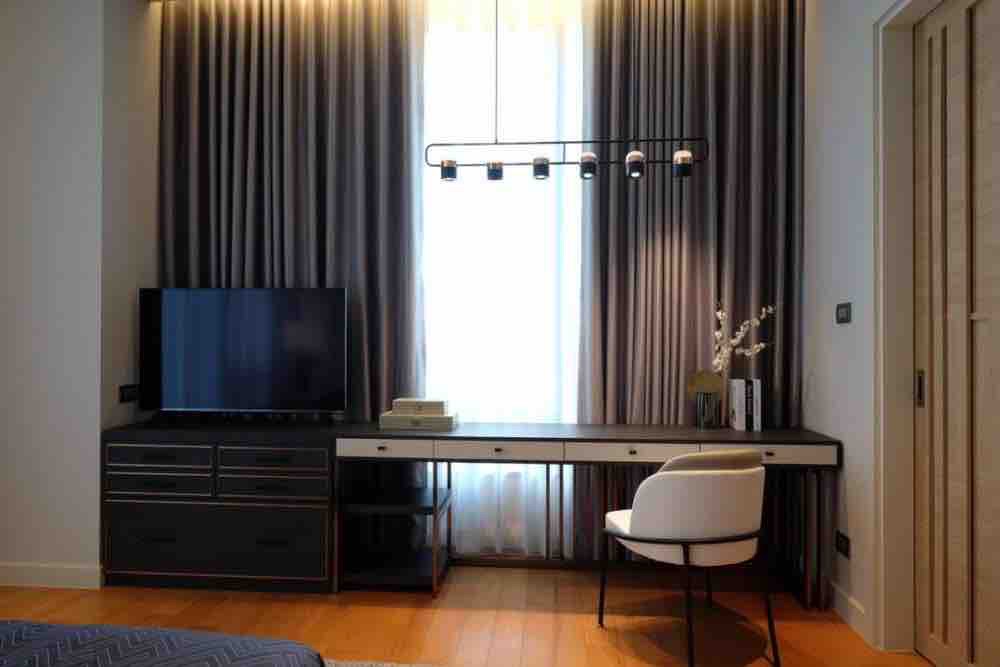 ✨Luxury Condo For rent : Sindhorn Residence✨ 🚝Nearby BTS Chidlom / BTS Ploenchi