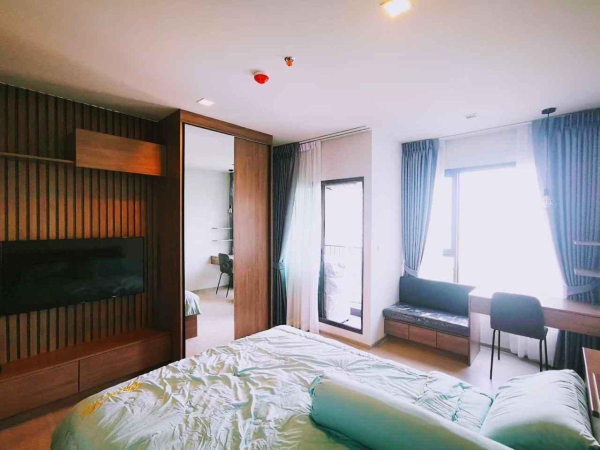 🏠  Life Asoke-Rama9 🔥 ห้องสวย ครัวกั้น ราคาพิเศษ 17,000 บาท/เดือนเท่านั้น🔥