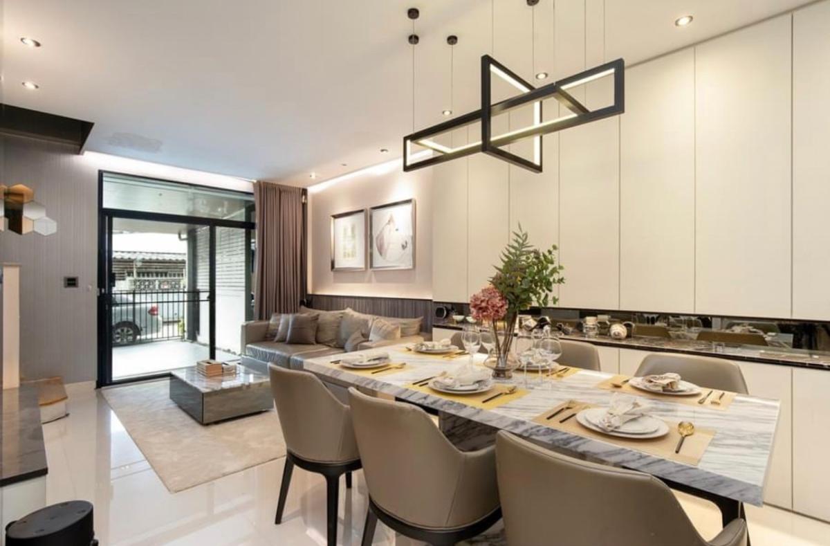 💜Townhome ให้เช่า COZY Townhome 🔥3 ห้องนอน แต่งสวย ราคา 45,000 บาท/เดือน🔥