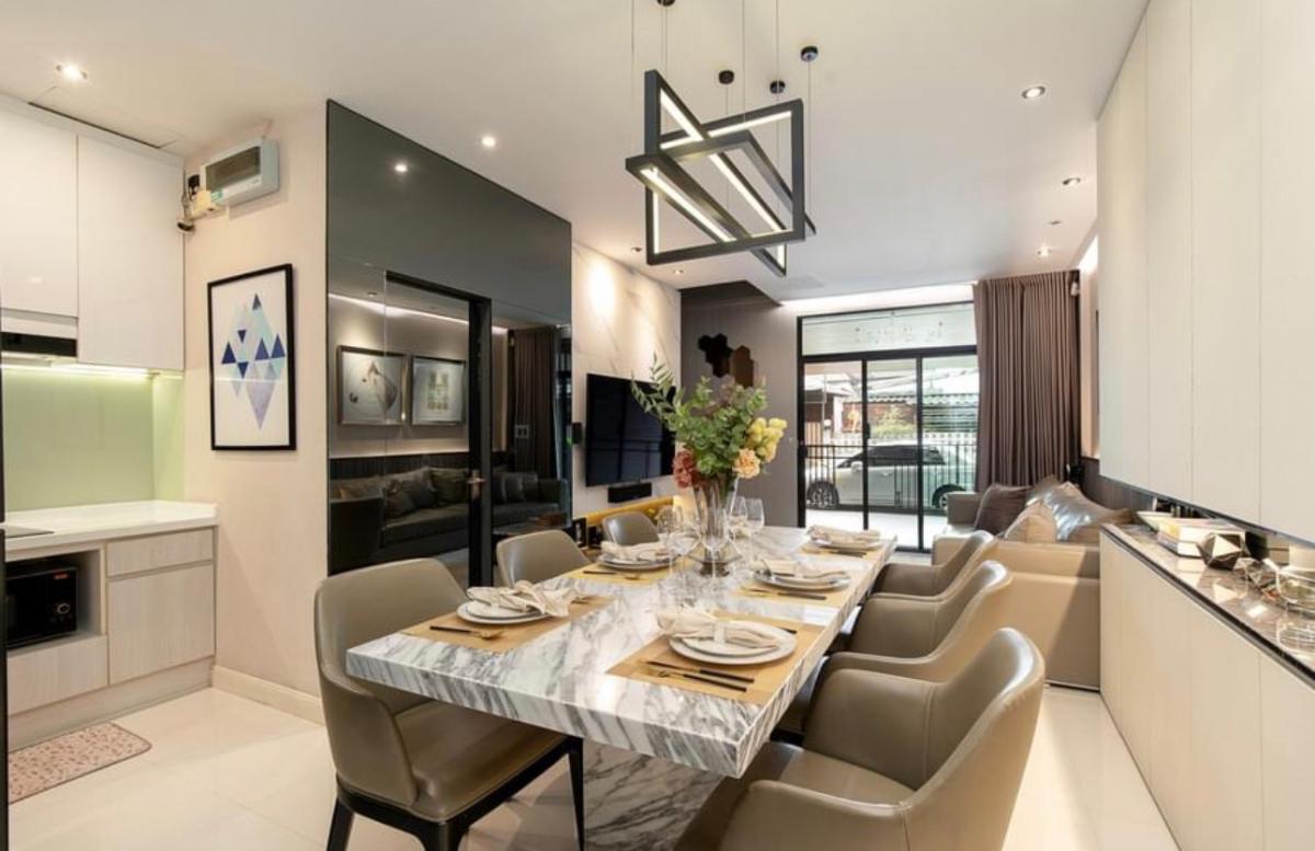 💜Townhome ให้เช่า COZY Townhome 🔥3 ห้องนอน แต่งสวย ราคา 45,000 บาท/เดือน🔥