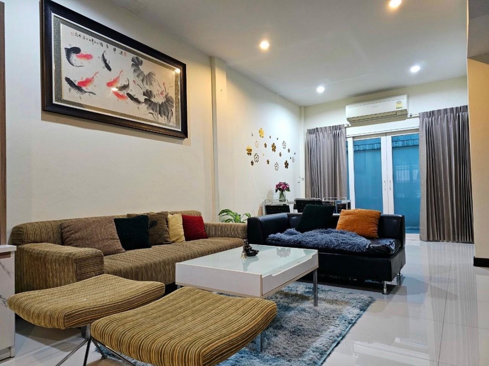 🍭Townhome ให้เช่า หมู่บ้านภัทราวิลล่า 8 🔥3 ห้องนอน แต่งสวย ราคา 30,000 บาท/เดือน🔥