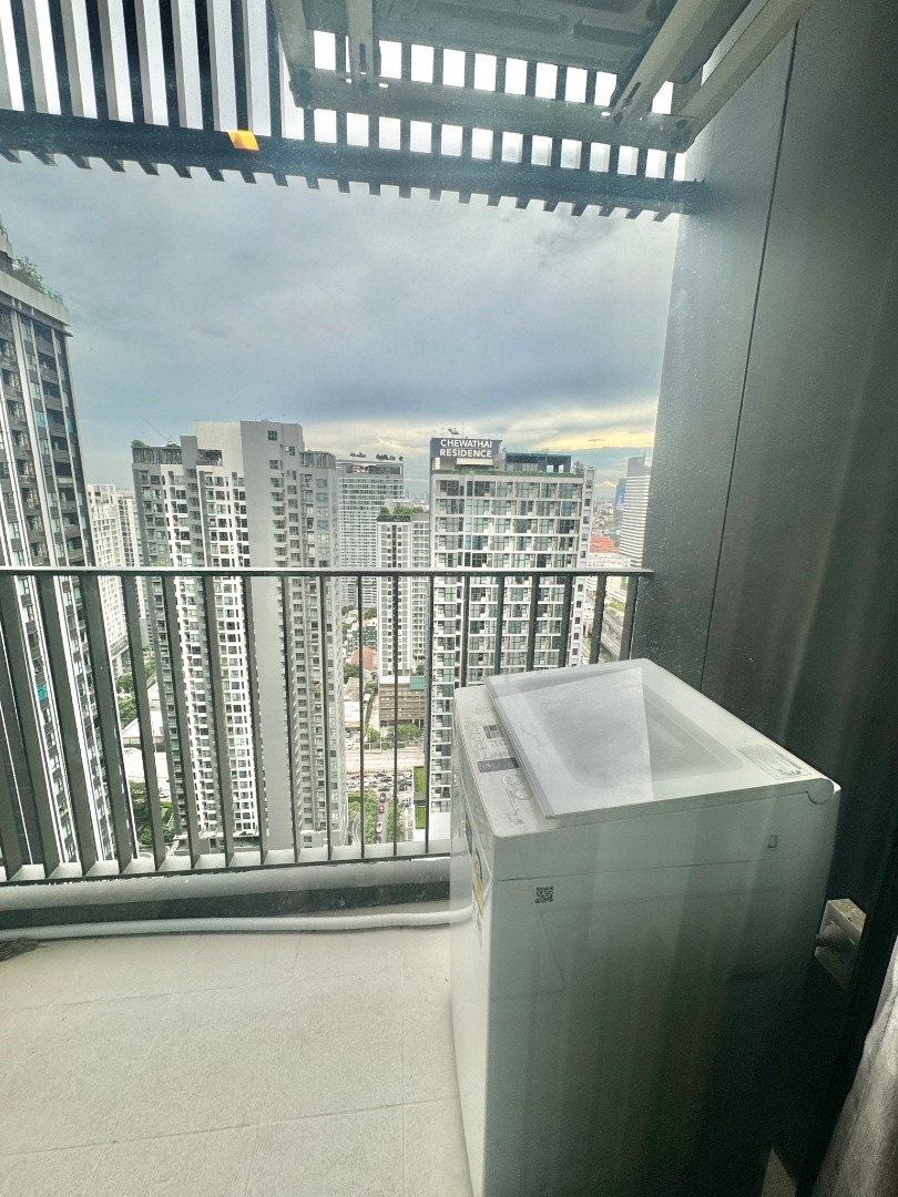 🏵️Life Asoke Hype : ไลฟ์ อโศก ไฮป์🏵️ 🚝Near MRT Rama 9 ✈️Airport Link Makkasan  🔥1 Bedroom room🔥