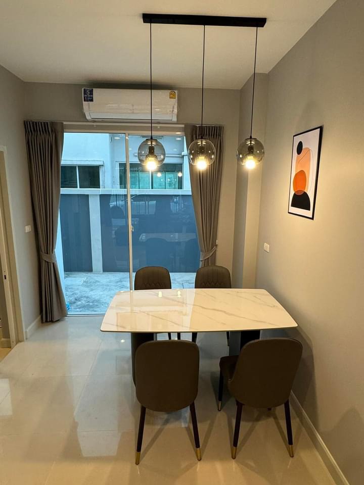 ✨Townhome ให้เช่า Banklangmueng sathorn-taksin2🔥 บ้านทาวน์โฮม 3 ชั้น ตกแต่งสวย