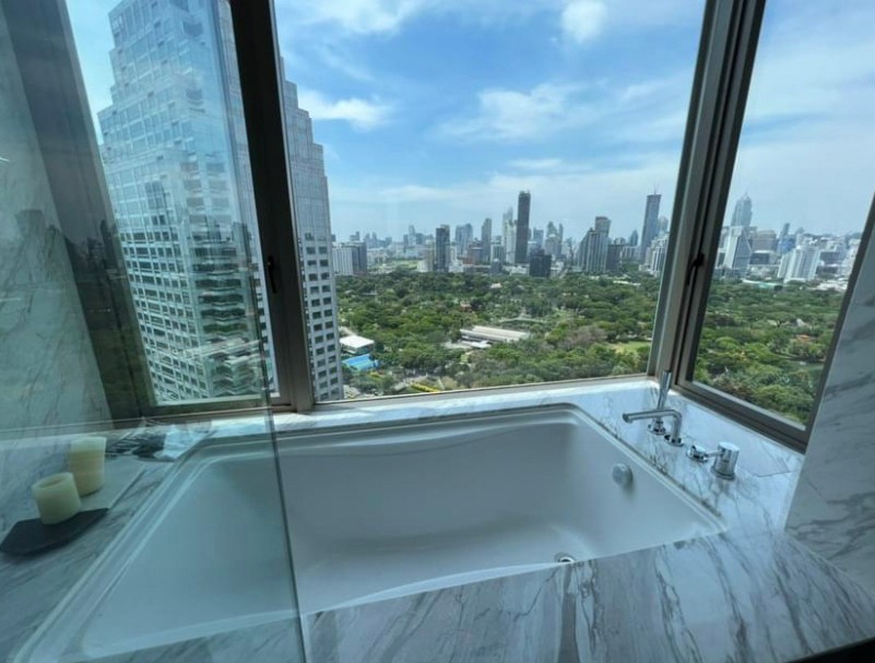 ✨Ultra Luxury Penthouse For rent : SALADAENG ONE✨