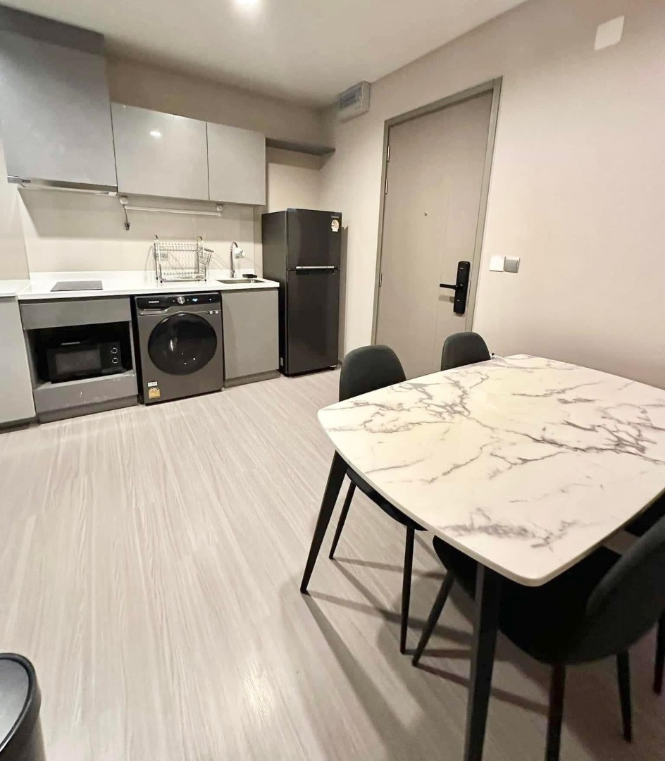 ☘Life Asoke Hype : ไลฟ์ อโศก ไฮป์☘ 🚝Near MRT Rama 9 ✈️Airport Link Makkasan  🔥1 Bedroom plus 