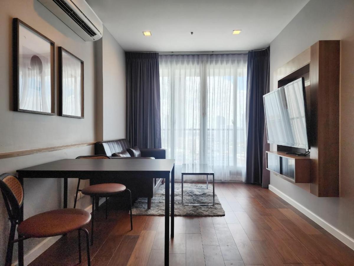 🍑 Rhythm Sathorn : รึทึ่ม สาทร 🍑 🚝  BTS Taksin  🔥 1 bedroom