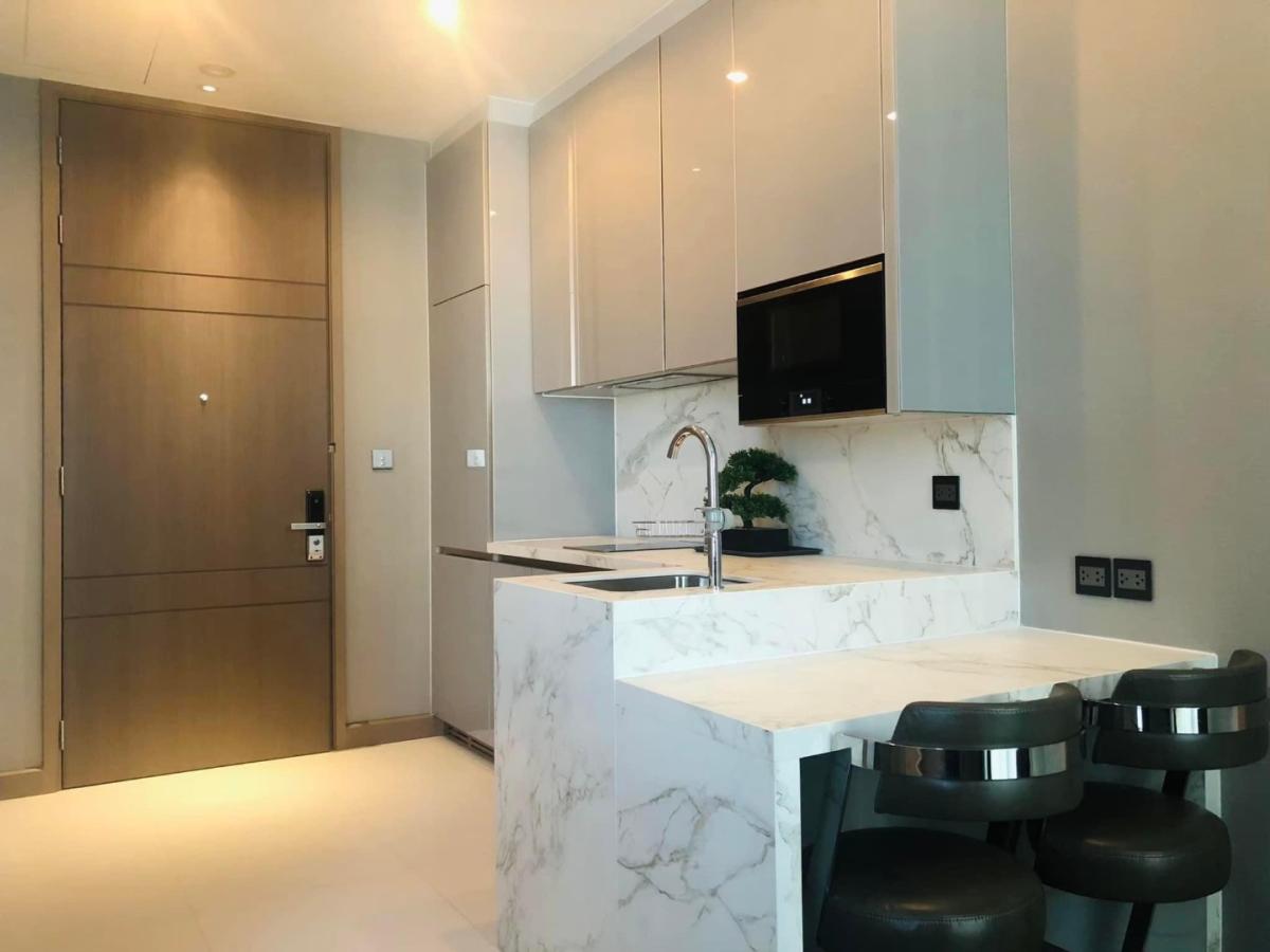 ✨ Luxury Class Condo For rent : THE ES0SE at SINGHA COMPLEX ✨ 🚝 Close to BTS asoke , MRT petchaburi  🔥sale price